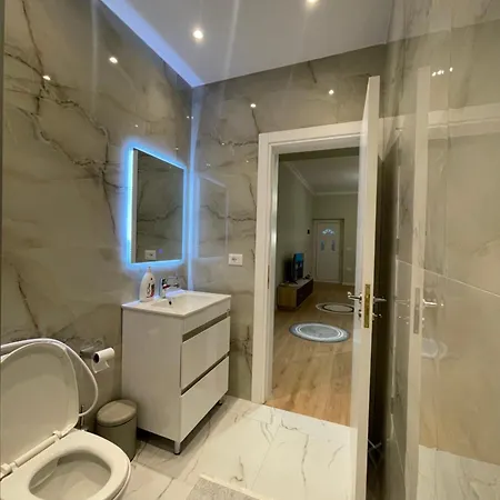 Vsv: Parking Spot+ View 아파트